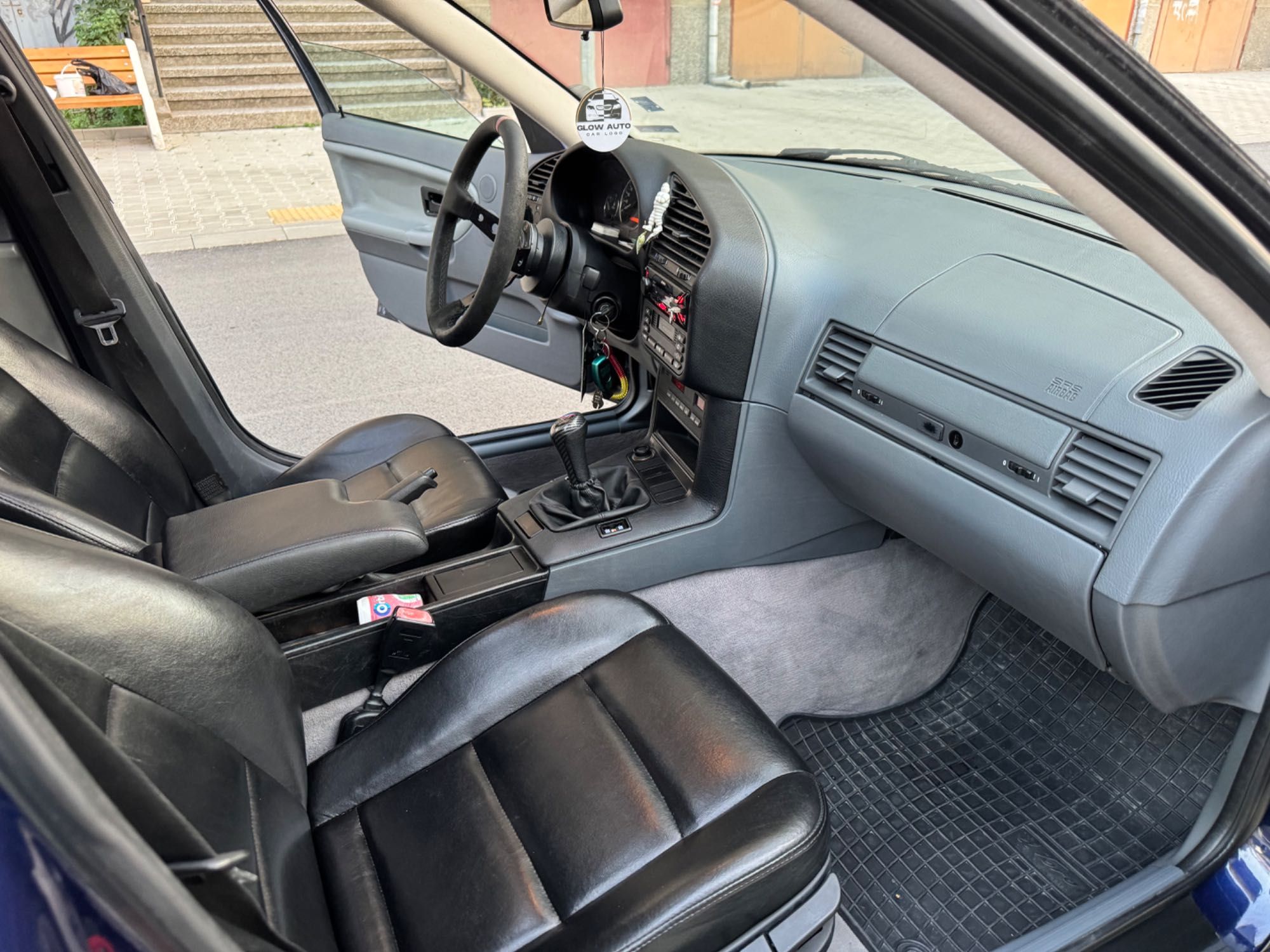 BMW E36 318i 1999г. 115к.с. Газ - бензин