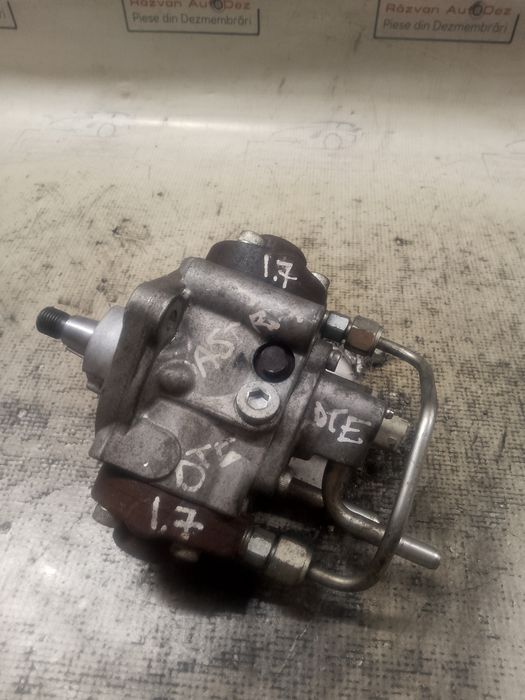 pompa injectie opel astra j 1.7 2011