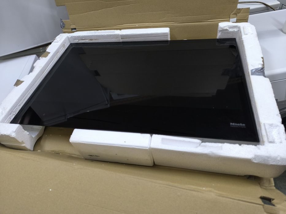 Индукционен плот Miele KM 7678 FL
