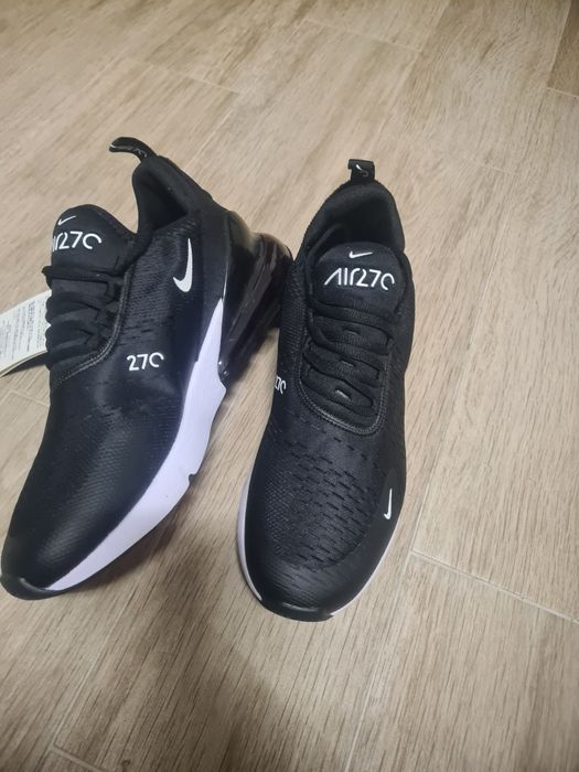 Маратонки марка NIKE