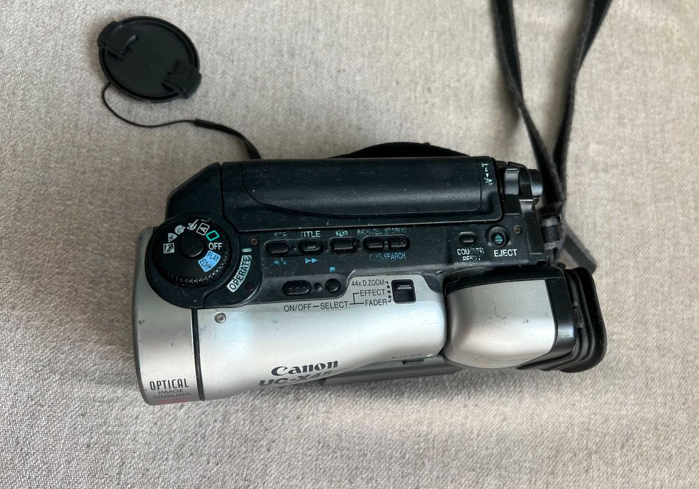 Canon UC-X45HiE cameră video Hi8 cu baterie, funcțională, vintage