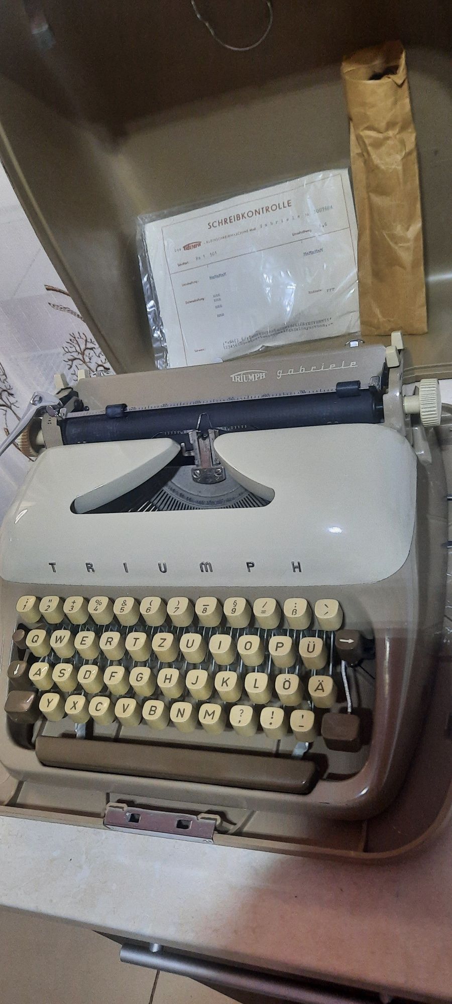 Mașină de scris Triumph Gabrielle impecabilă