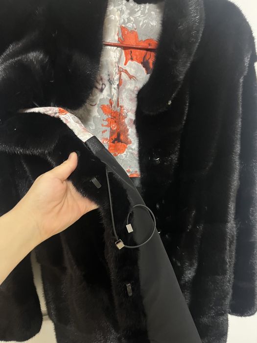 Продам норковую шубу в отличном состоянии