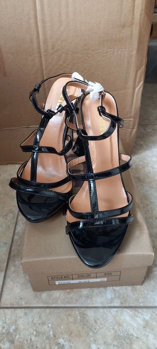 Sandale 39, noi ,toc 11 cm