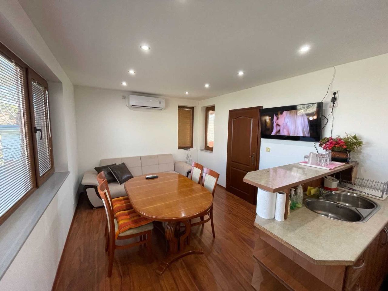 Продава се Къща в Горна Оряховица - 110 кв.м за 1037 €/кв.м - Снимка #7