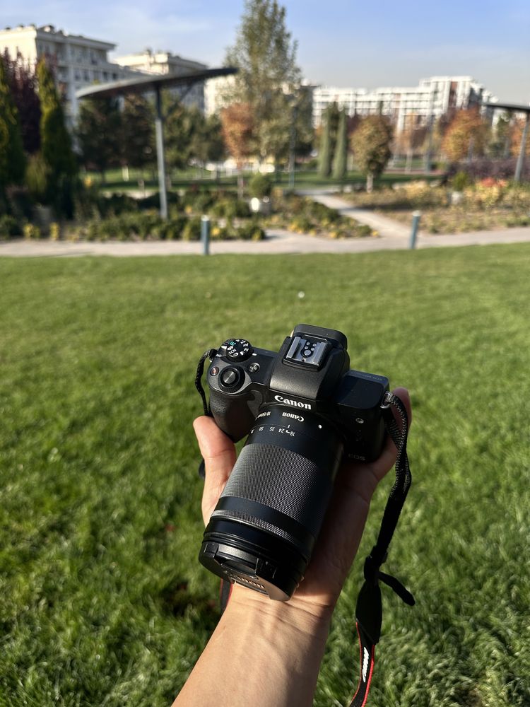 Продаю фотоаппарат Canon EOS M50 Mark II