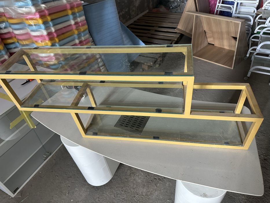 Есть разные пренадлежности для салона и дома б/у