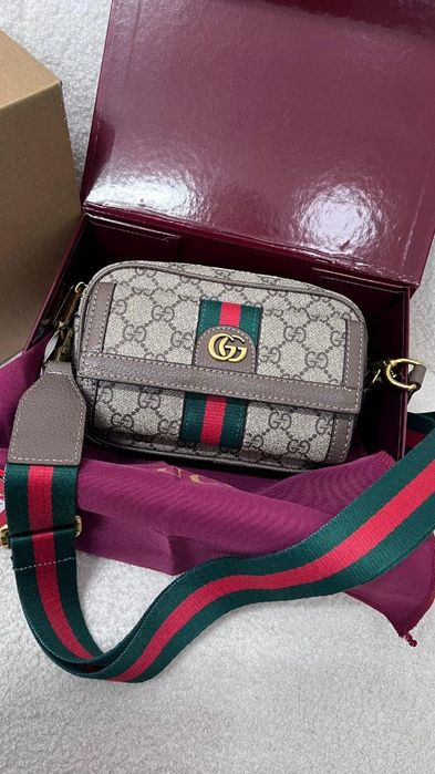 Сумочка Gucci в фирменной подарочной коробке