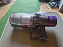 Aspirator Dyson v11 absolute
