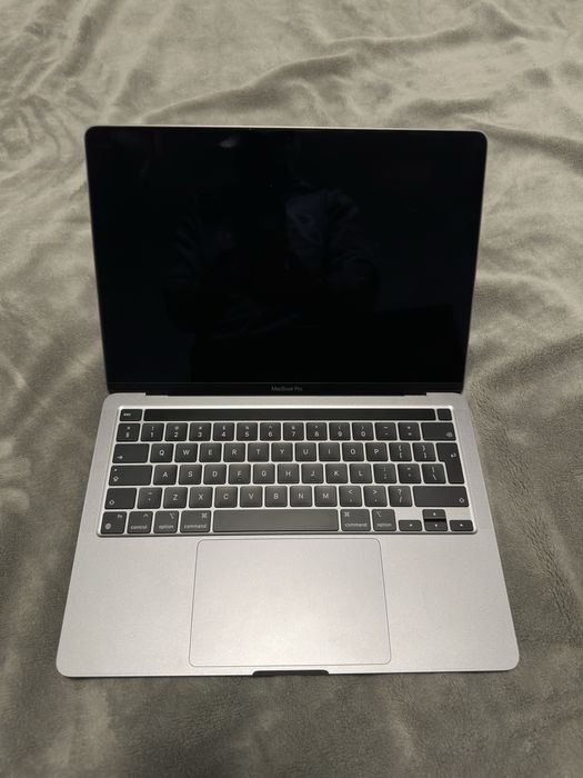 Macbook Pro с M1 chip за части с изгоряла дънна платка