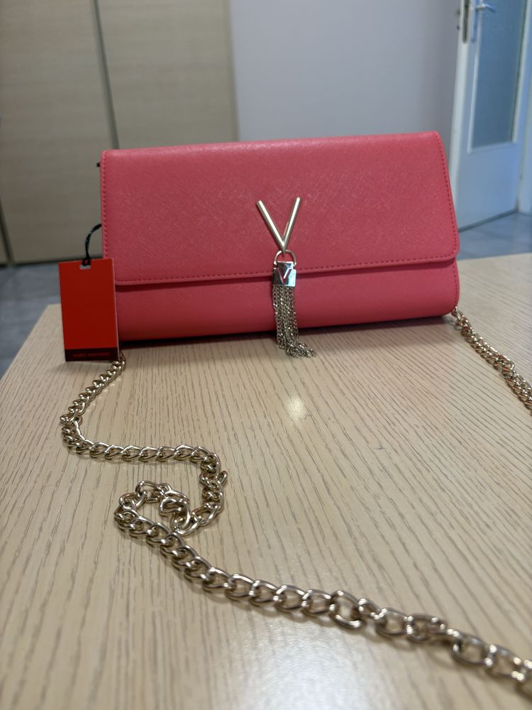 Чисто нова чанта Валентино/Valentino