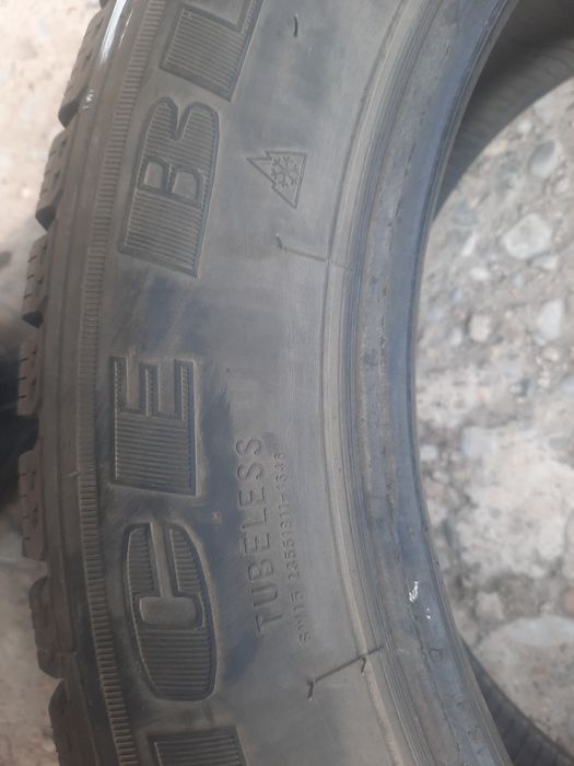 Шины  R18x235x55