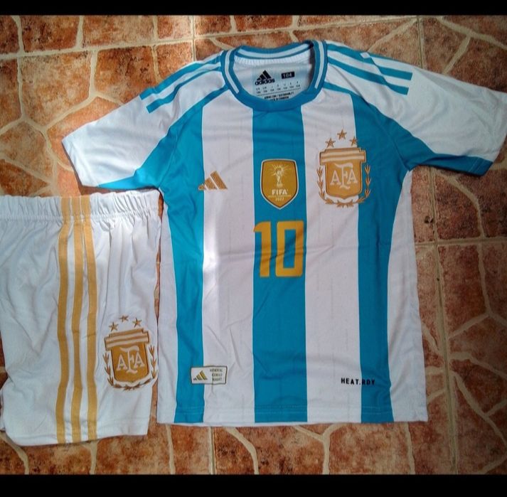 10 MESSI детско юношески футболни екипи на Аржентина