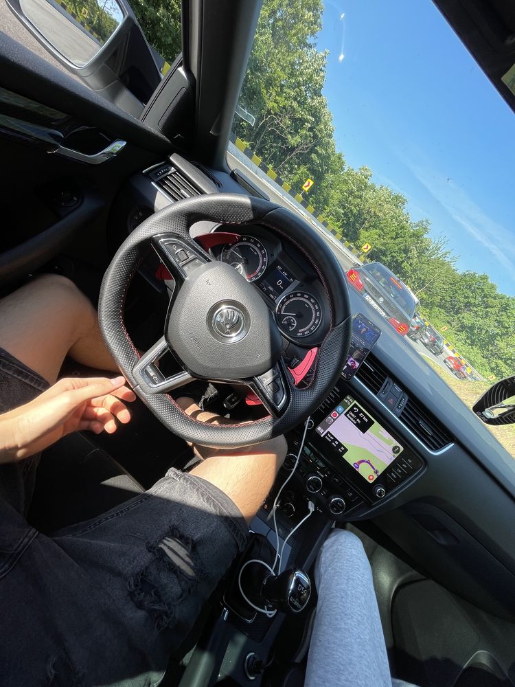 Skoda Octavia VRS 2019 DSG 184CP // Pachet Milotec // Trapă