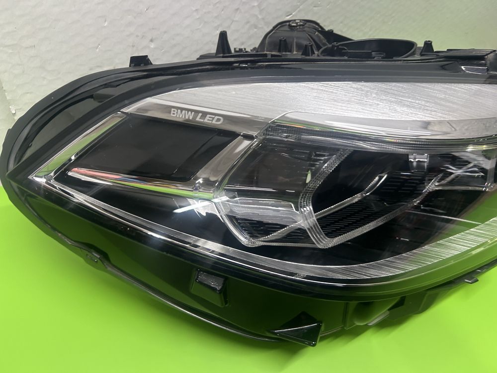 Far faruri bmw F40 seria 1 full led 2020-2023 dreapta