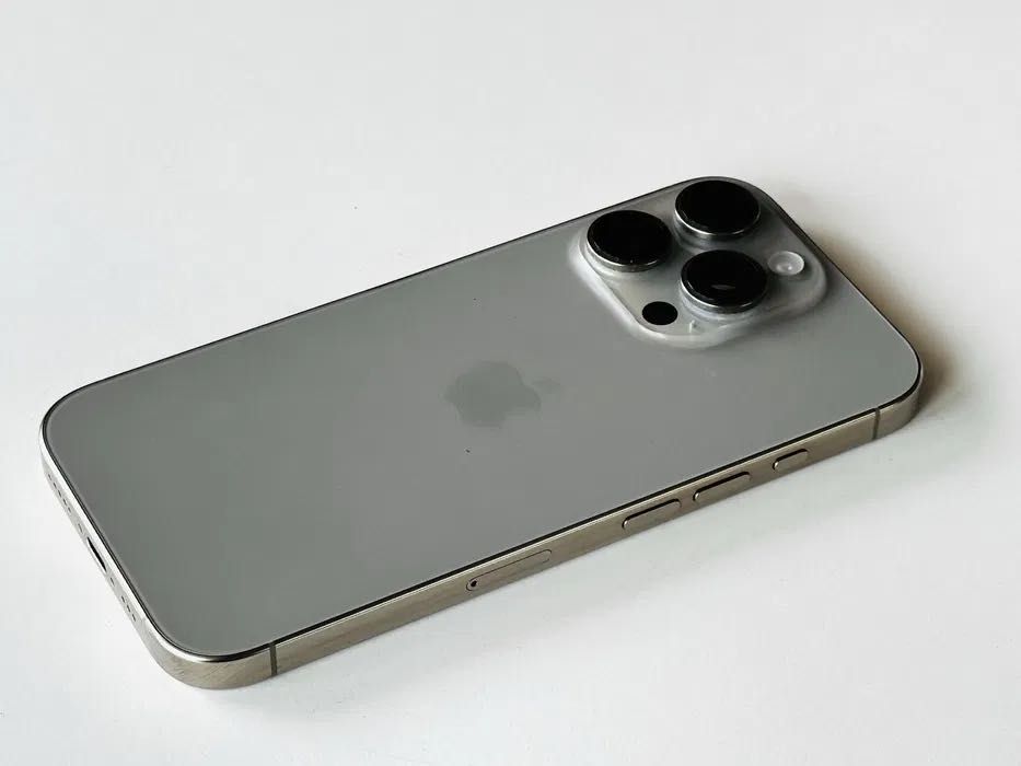 Iphone 16 Pro 512GB Natural Titanium Като нов! Гаранция 6 месеца