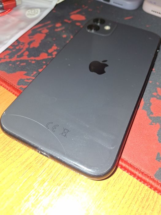 Iphone 11 64 Gb-ios 26 +huse/bateria 97%