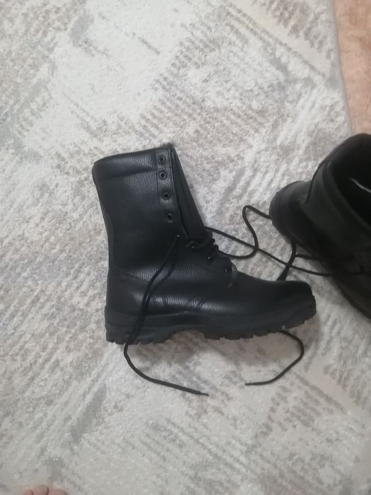 Продам зимние берцы