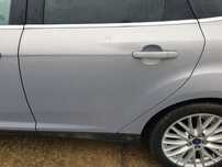 Usa Usi Portiera Portiere Stanga Spate Dezechipata Ford Focus 3 Hatchback 2010 - 2014 Culoare LB