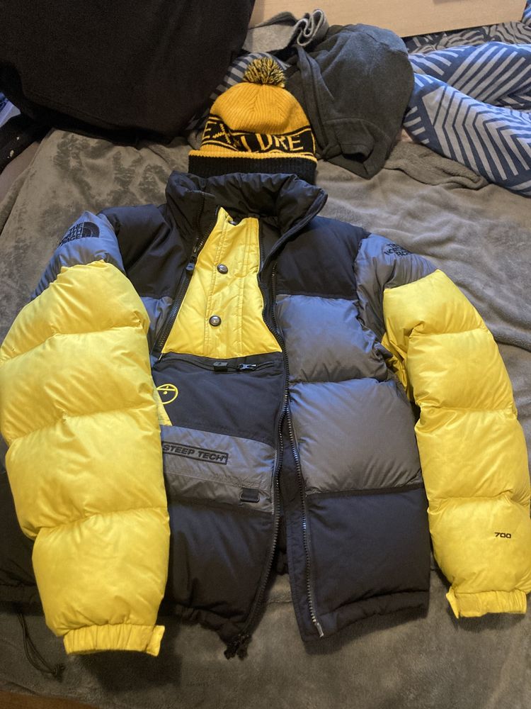 Пухенка The North Face L Retro Steep tech 700