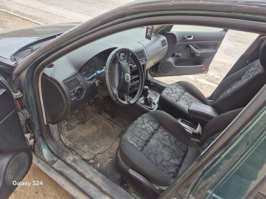 VW Голф 4 комби- на части