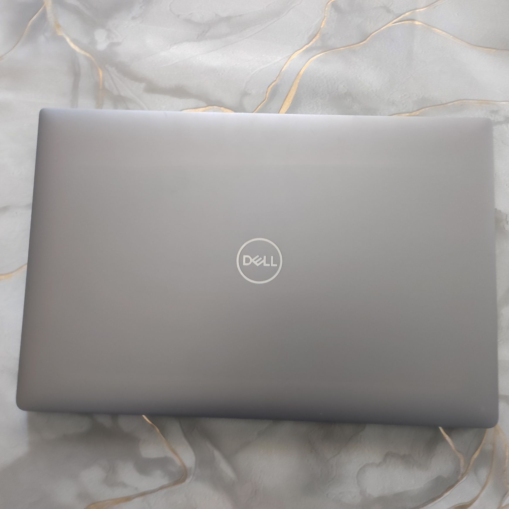Srochna.Noutbuk DELL precision 5540