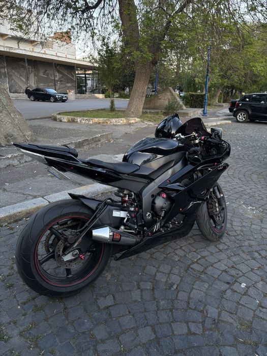 Se vinde Yamaha R6 50th Anniversary