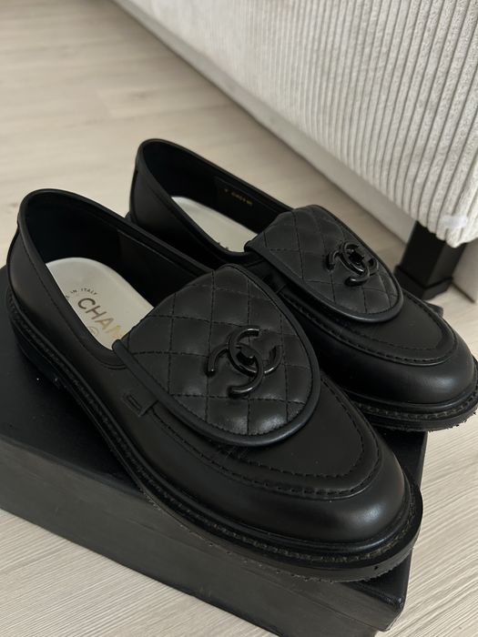 Mocasini chanel.