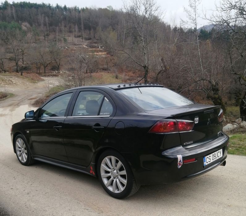 Vând mitsubishi Lancer 2.0 Diesel 104.000 km