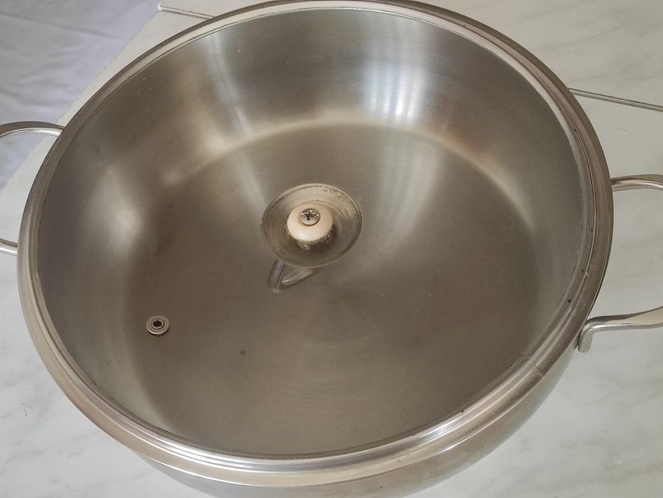 Продам посуду нержавейка б/ у.