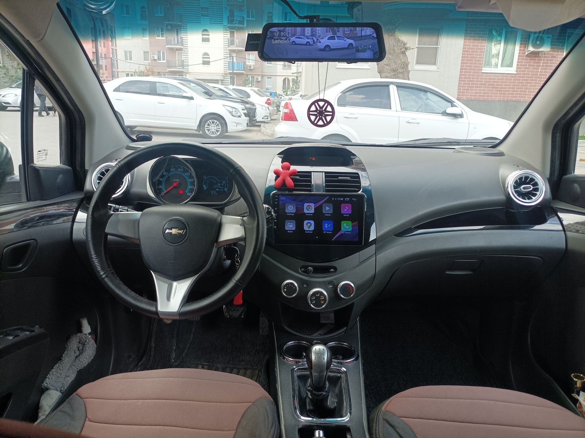 Avtomobil Chevrolet Spark