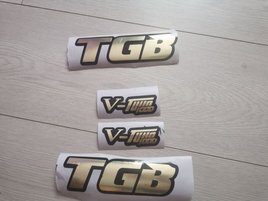 Stickere personalizate - Autocolant Vinyl personalizat