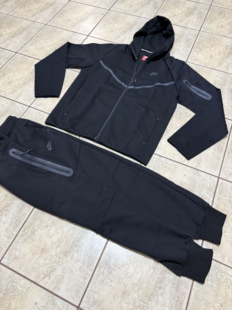 Trening Tech Fleece Nike marimea S,M, L, XL, XXL