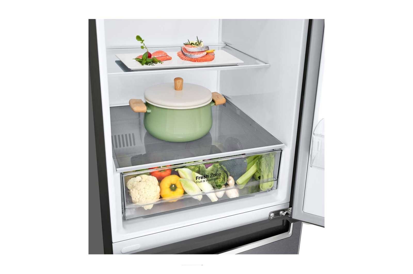 Холодильник LG DoorCooling+TM GC-B459SLCL с нижней морозильной камерой