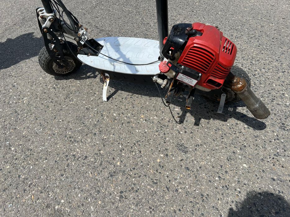 trotineta cu motor