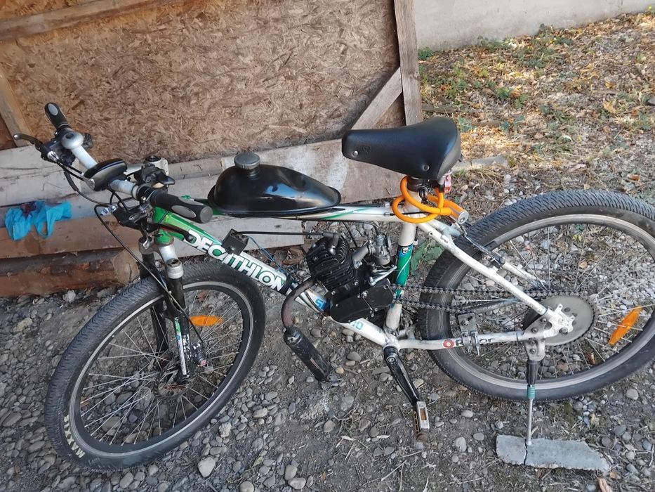Bicicleta cu motor