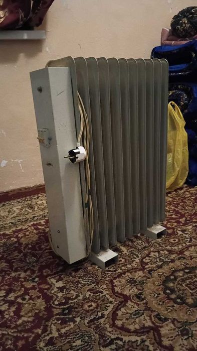 Isitish pechlari  sotiladi