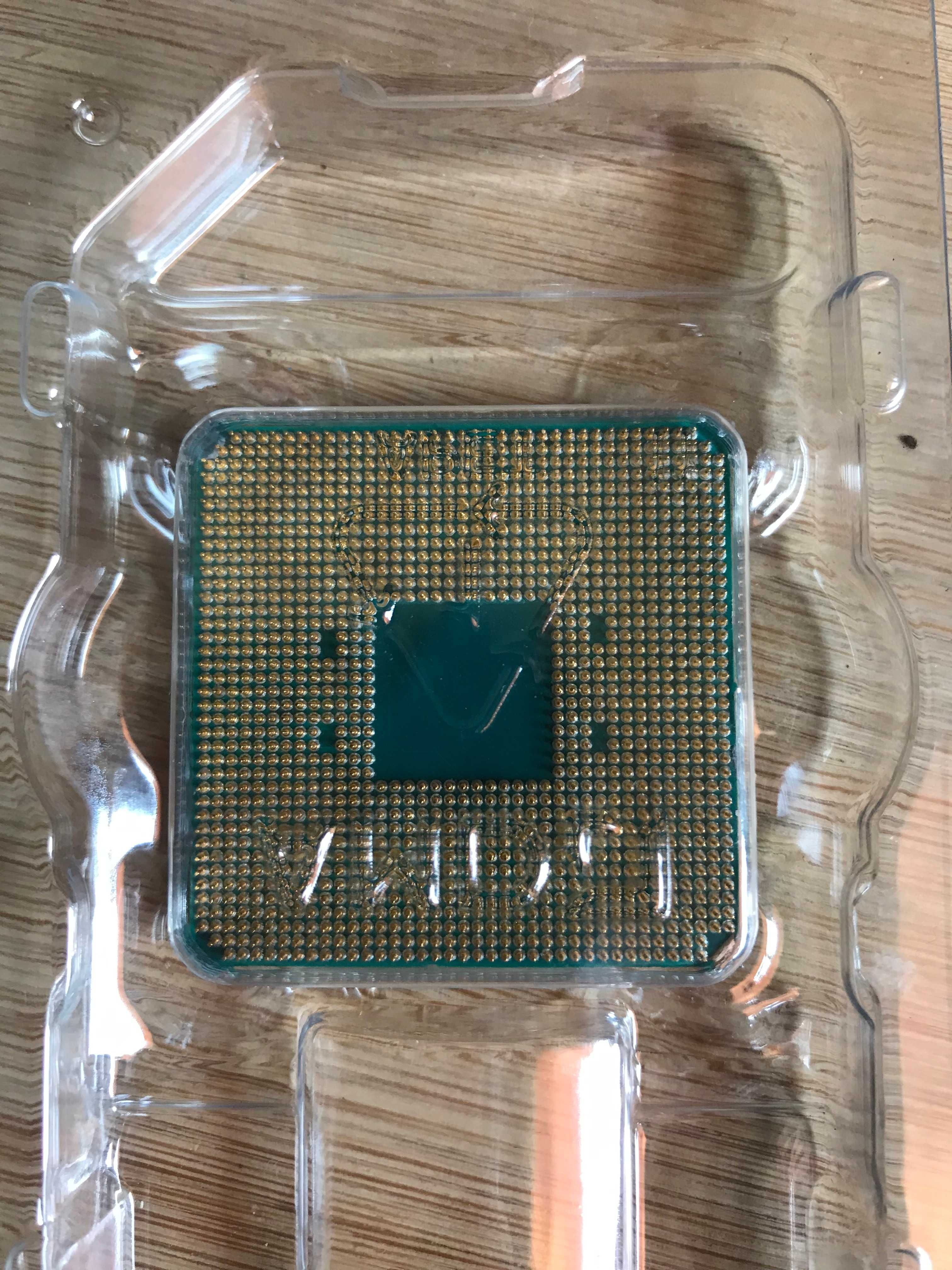 Процесор AMD Ryzen 5 1600X, без охладител