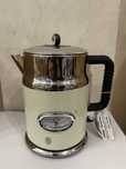 Електрическа кана Russell Hobbs