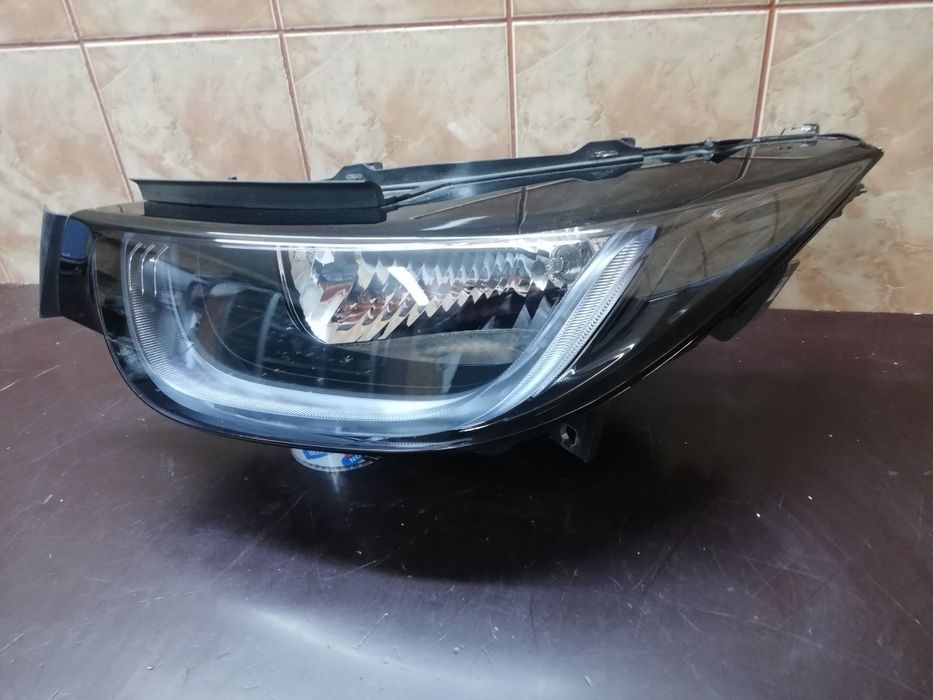 Far bmw i3 halogen led stanga