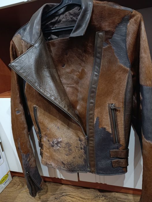 Яке кожено от естествен косъм отговоря на s/m