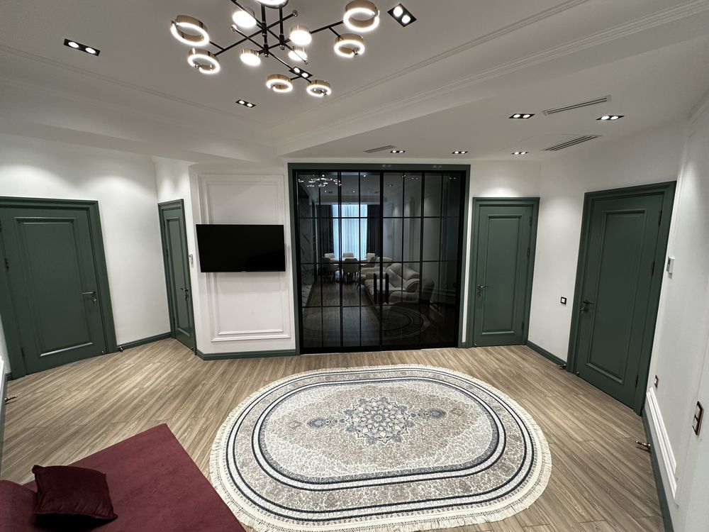 Сдаётся 4х комнатаная квартира. “Tiara Residence”