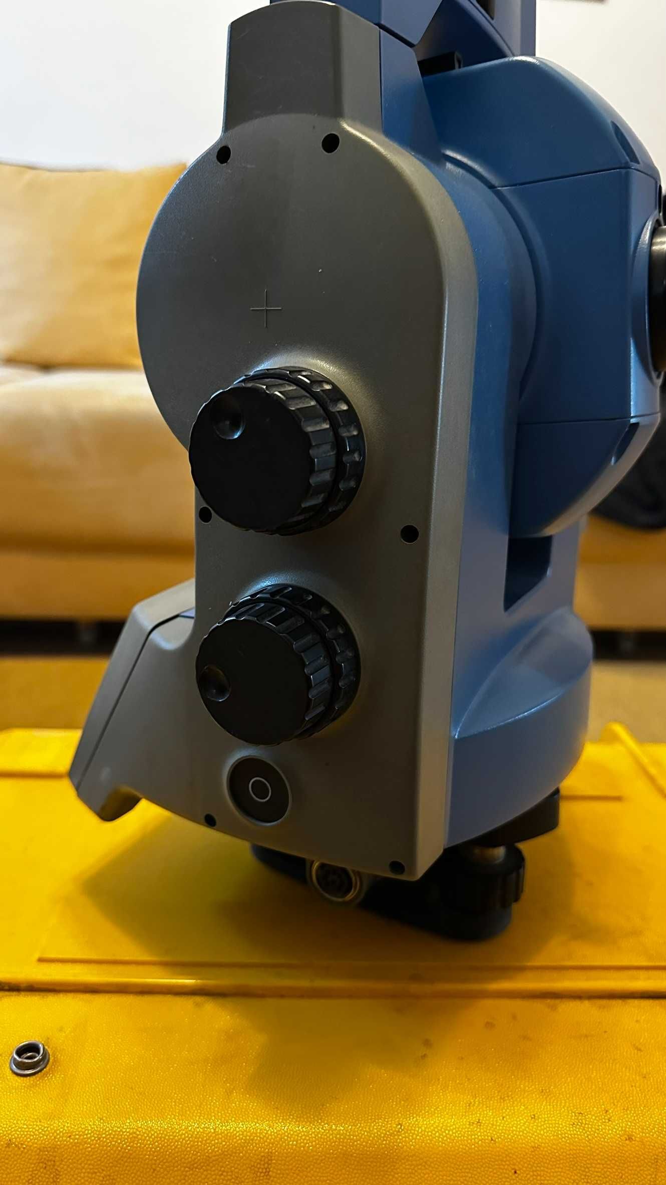 Zeiss Elta S20 statie topografica totala Teodolit robotica servo leica