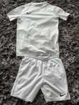 Compleu Nike alb marimea M copiii