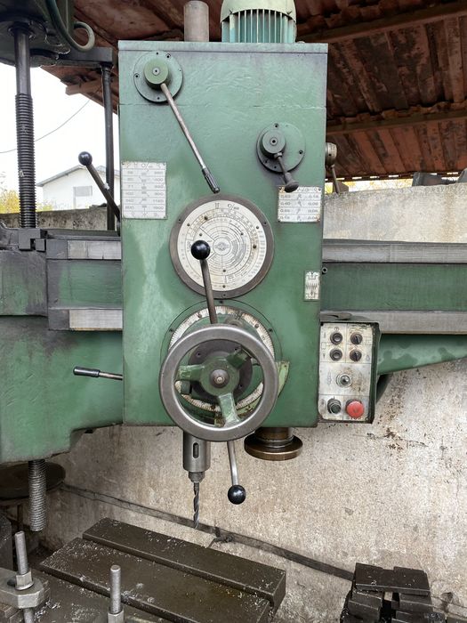 Vand masina de gaurit radiala, marca tip Infratirea Oradea, freza Fus