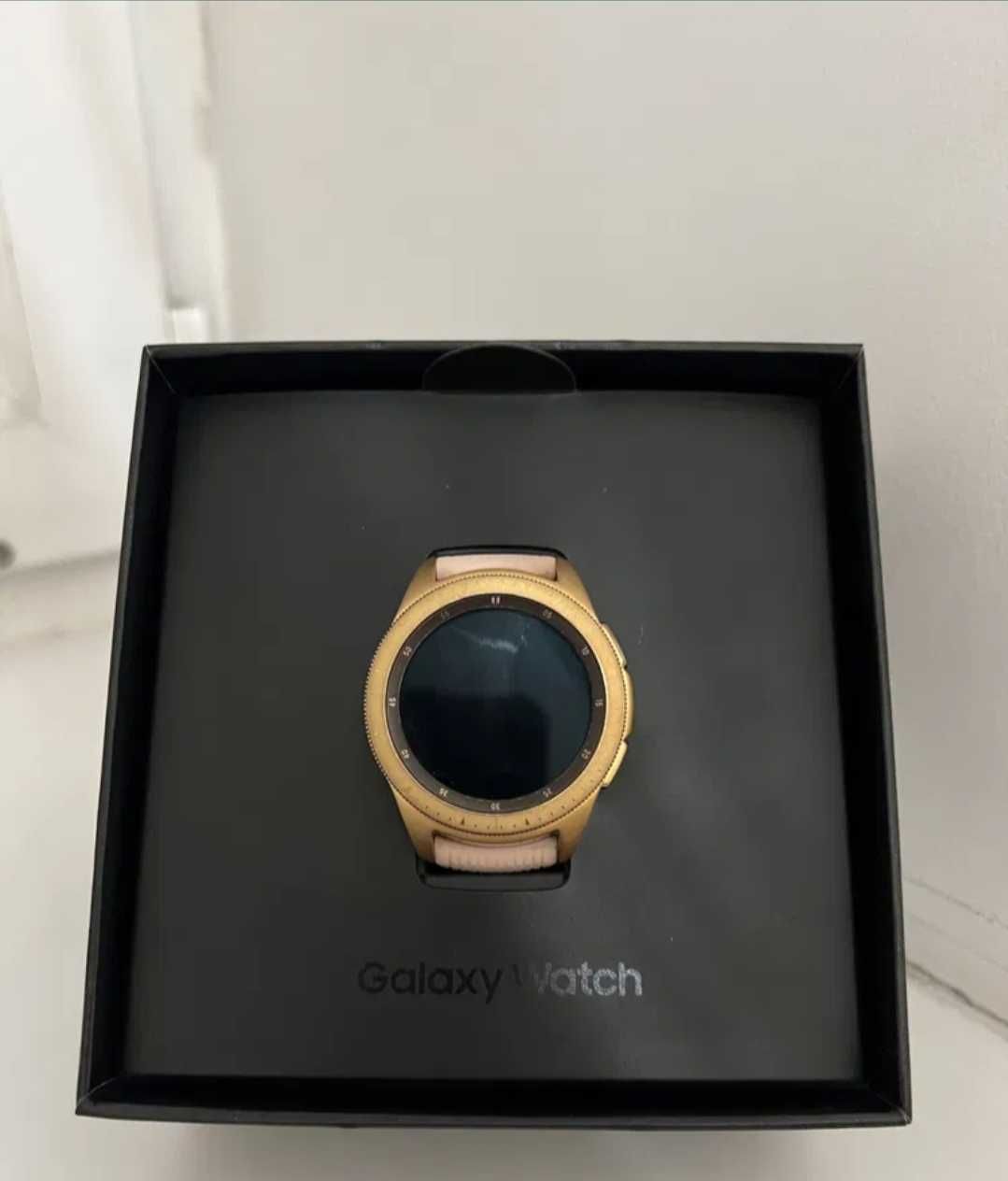 Часы Galaxy watch