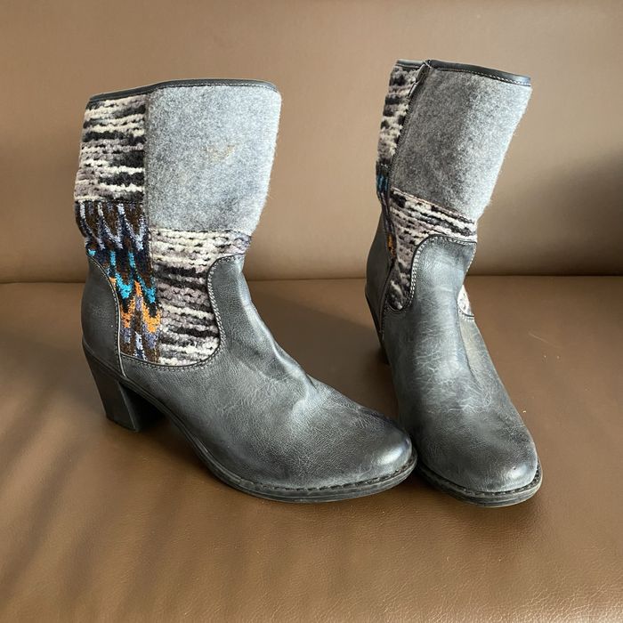 Cizme Pia Corsini - piele cu imprimeuri si fermoar