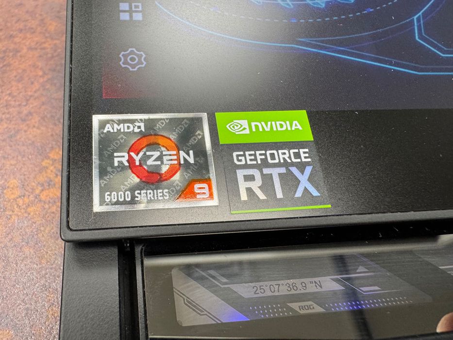 Asus ROG Zephyrus Duo 16  GX650