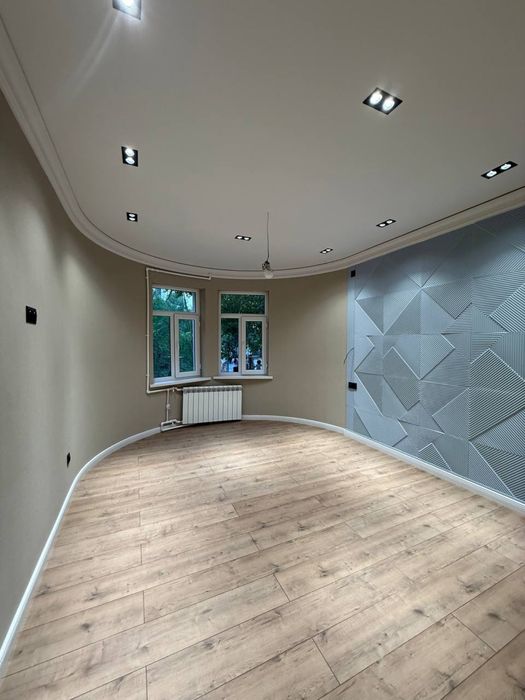 Продается 4/1/16 квартира Яккасарайском орентир Пирамит Товер