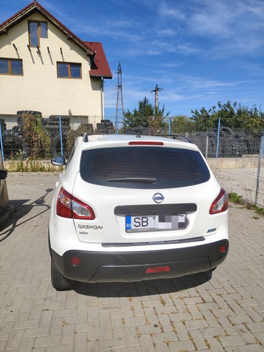 Vând  Nissan Qashqai